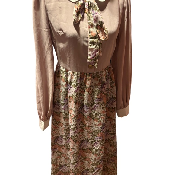 SHEIN Prairie Maxi Dress - Picture 5 of 5